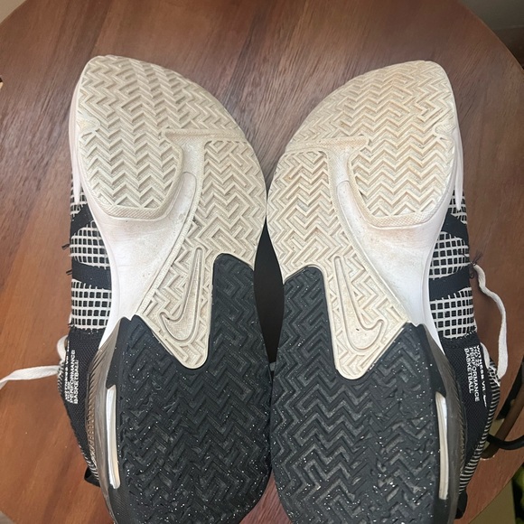 Men’s Nike Size 9 Lebron Witness 7, good used condition. - Picture 6 of 8